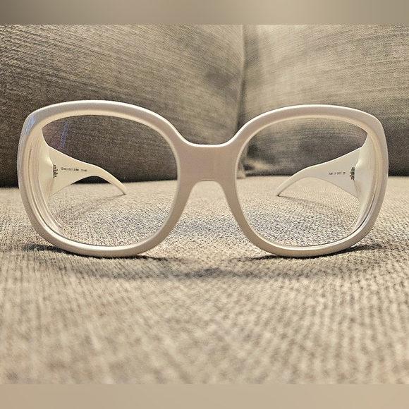 Fendi glasses frame - Picture 6 of 7